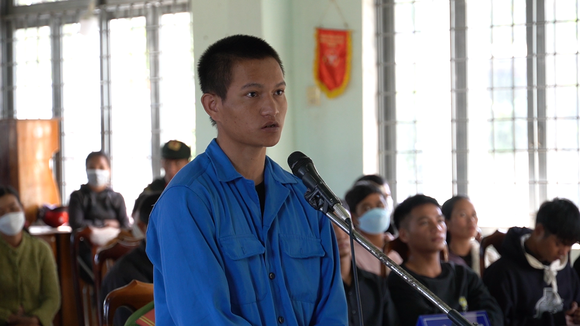 Kon Tum: Gã trai làng giết người sau khi uống rượu Kon Tum: Gã trai làng giết người sau khi uống rượu