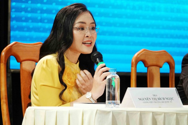 Mê thể thao nhưng ba mẹ bắt thi kiến trúc, phải làm sao? Mê thể thao nhưng ba mẹ bắt thi kiến trúc, phải làm sao?