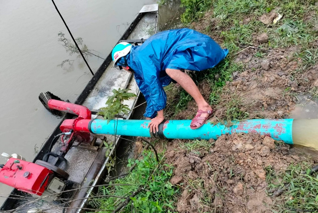 Mưa lớn, 1.852 ha lúa mới gieo trồng ở Quảng Trị chìm trong lũ