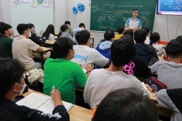 Muôn kiểu luyện thi đánh giá năng lực: Lời khuyên bất ngờ từ trường tổ chức thi