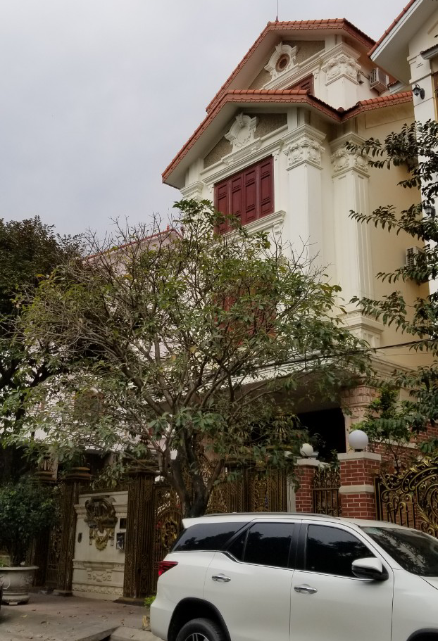 Người dân Hải Phòng ngỡ ngàng khi nghe tin thiếu tướng Đỗ Hữu Ca bị tạm giữ