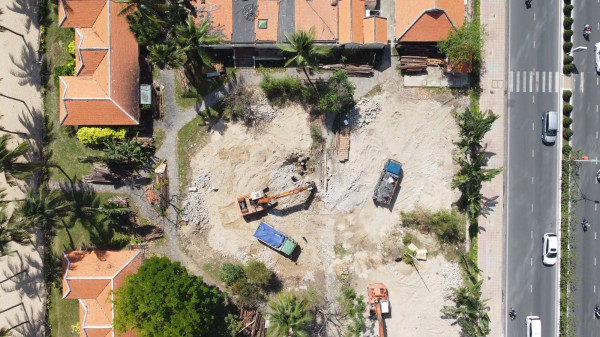 Nha Trang: Tiến hành tháo dỡ Khu nghỉ dưỡng Ana Mandara chắn biển Nha Trang: Tiến hành tháo dỡ Khu nghỉ dưỡng Ana Mandara chắn biển