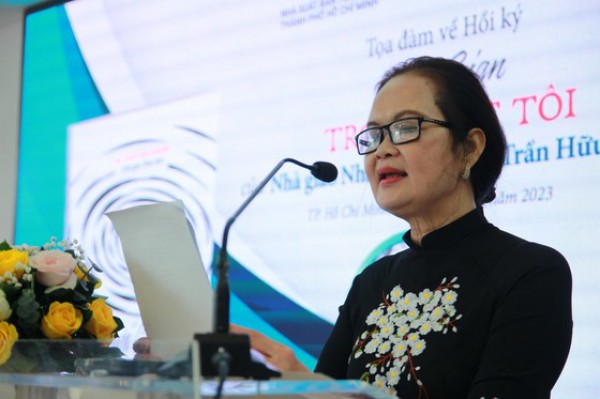 Nhà văn, bác sĩ Trần Hữu Nghiệp và những dòng ký ức  xúc động về quê hương