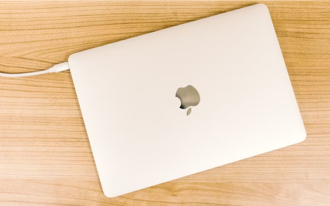 Những thói quen sạc kéo dài tuổi thọ pin cho MacBook