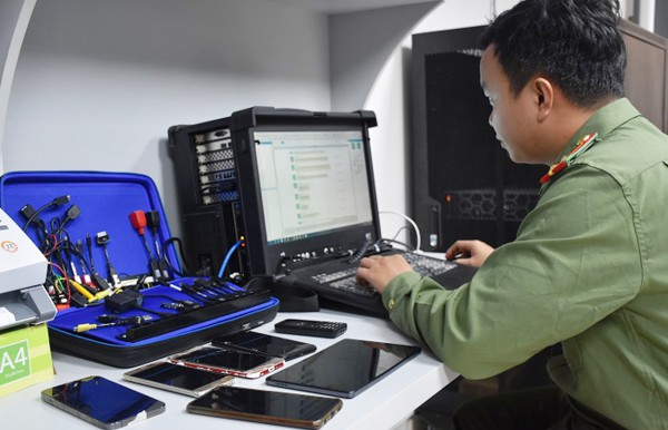 Phá đường dây ghi lô đề hơn 15 tỉ đồng do 1 phụ nữ cầm đầu