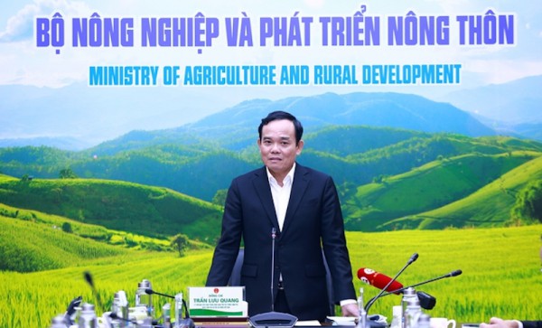Phó Thủ tướng đề nghị Bộ NN&PTNT quan tâm đặc biệt gỡ "thẻ vàng" IUU