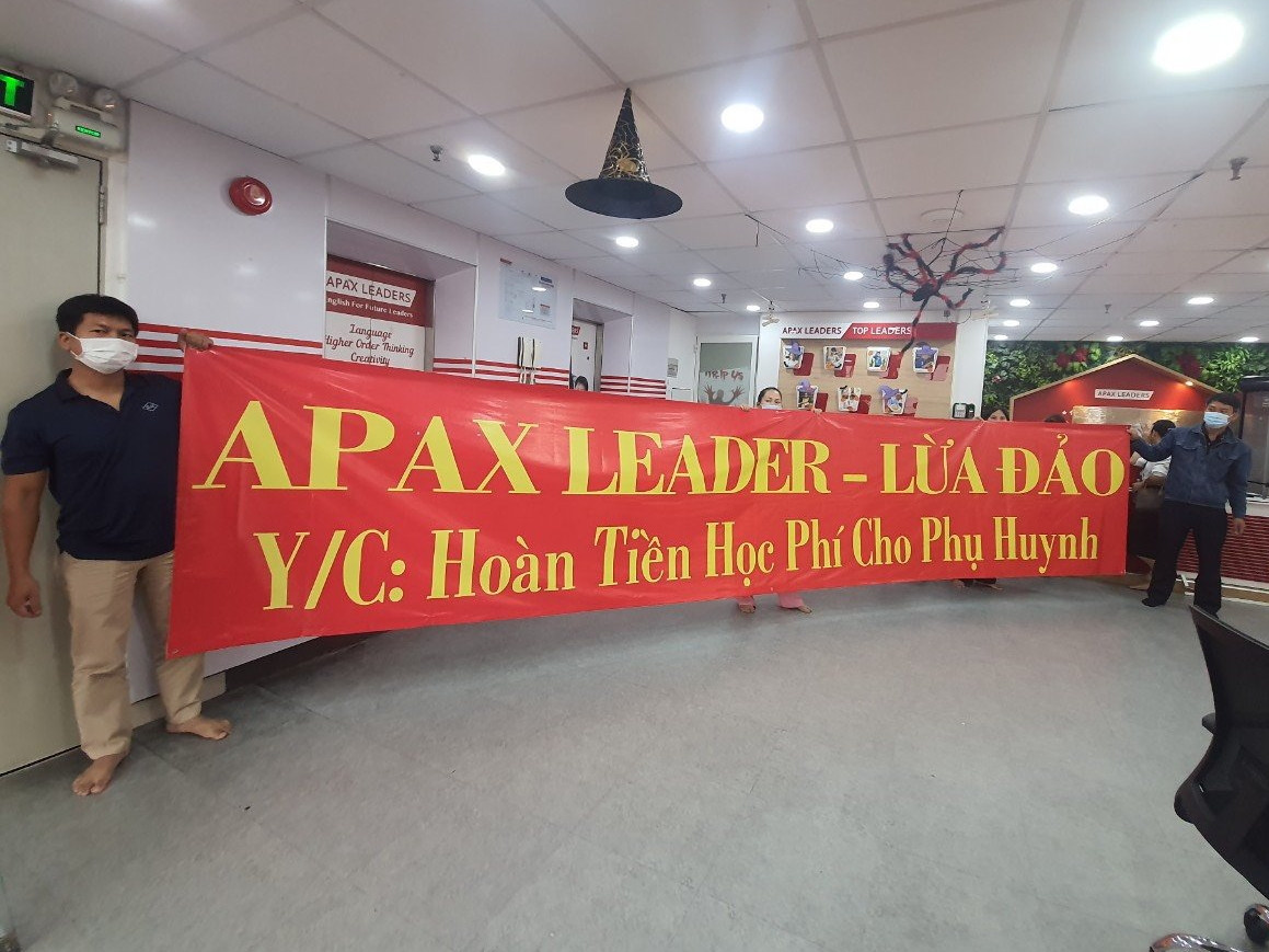 Phụ huynh Apax Leaders TP.HCM kêu cứu: Có thể làm gì lúc này?