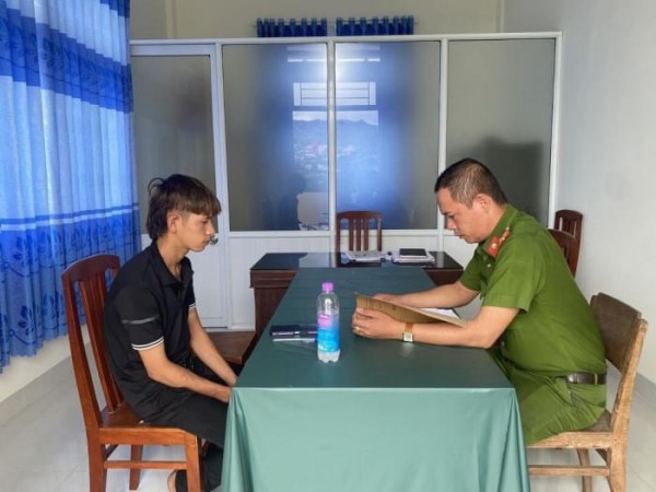 Quan hệ với bé gái 13 tuổi, nam thanh niên bị khởi tố tội hiếp dâm Quan hệ với bé gái 13 tuổi, nam thanh niên bị khởi tố tội hiếp dâm
