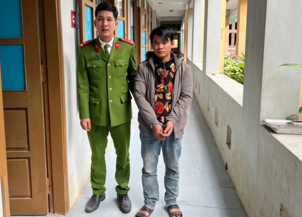 Quảng Bình: Bắt giữ nghi phạm gây ra 7 vụ cướp giật tài sản Quảng Bình: Bắt giữ nghi phạm gây ra 7 vụ cướp giật tài sản