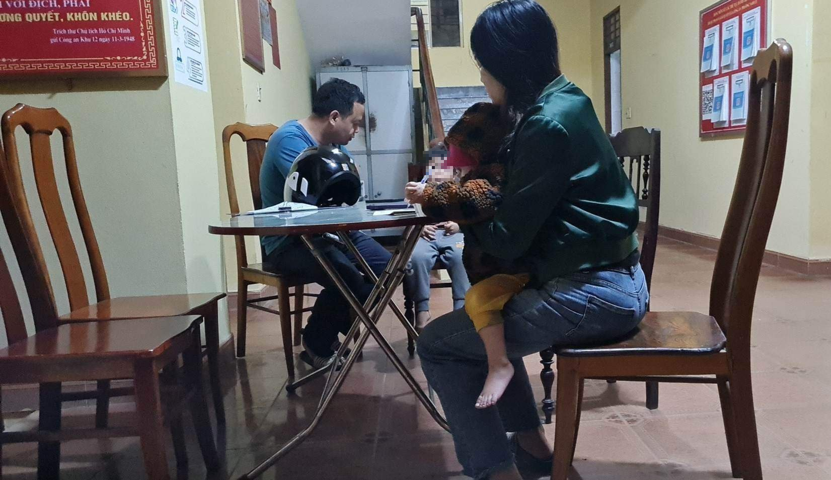 Quảng Bình: Công an tìm thấy bé trai 5 tuổi đi khỏi nhà trong đêm