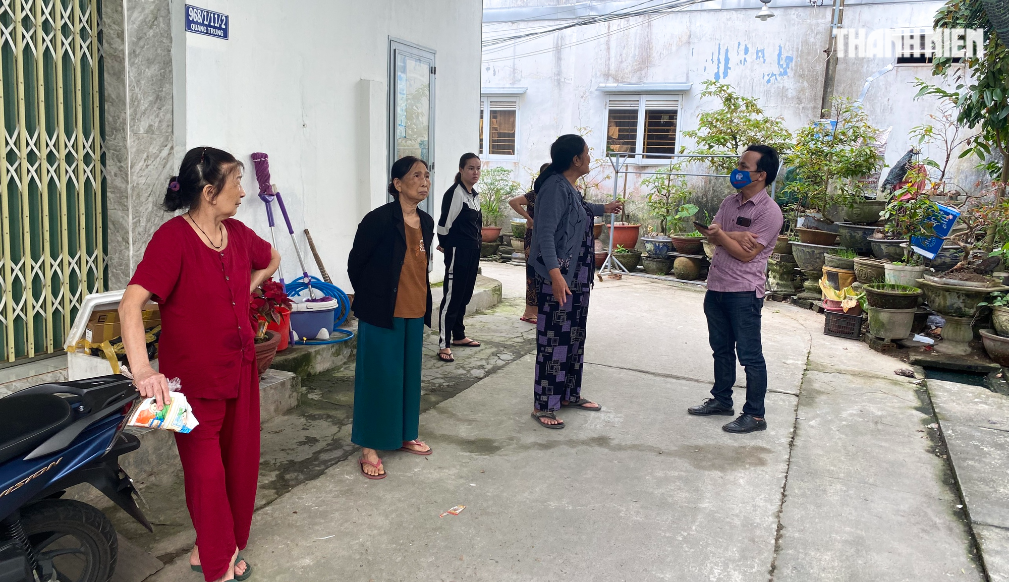 Quảng Ngãi: Nước thải sinh hoạt của Bệnh viện Nội tiết rò rỉ qua khu dân cư