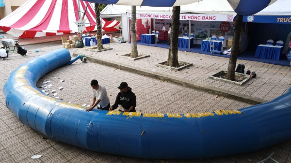 Rộn ràng trước ngày khai mạc Tư vấn mùa thi 2023 Rộn ràng trước ngày khai mạc Tư vấn mùa thi 2023