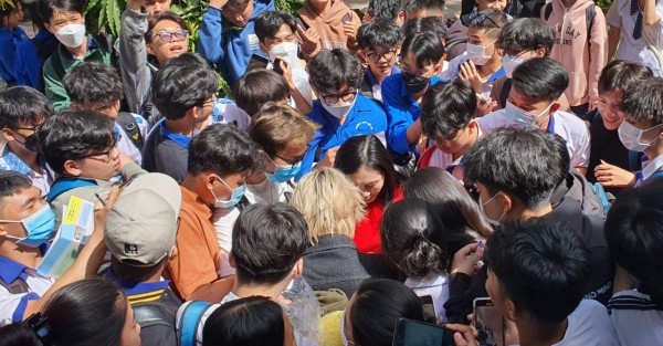 Seachains ngây ngất ở Đồng Nai Seachains ngây ngất ở Đồng Nai