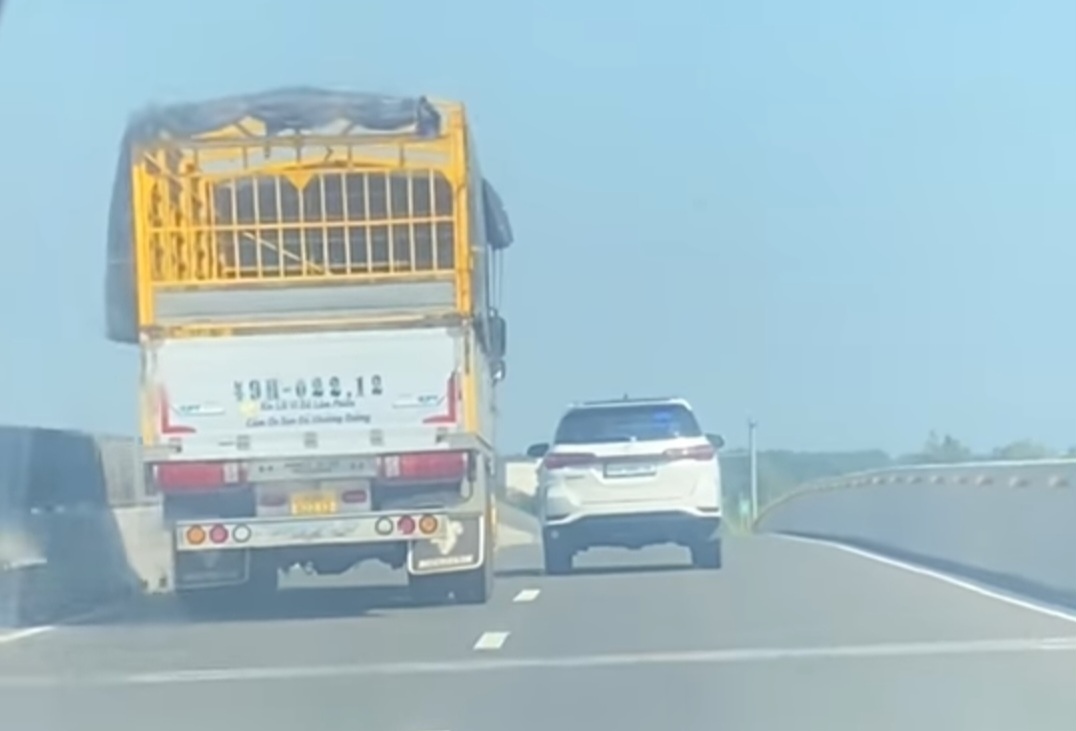 Tài xế ẩu đả tại trạm thu phí cao tốc Trung Lương - Mỹ Thuận