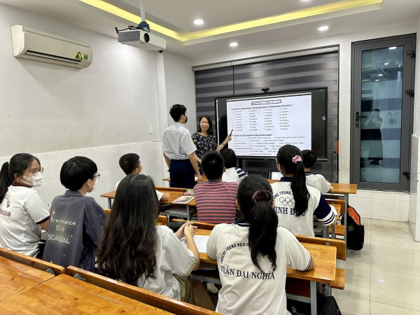 Tấp nập tìm lò luyện thi vào lớp 10 Tấp nập tìm lò luyện thi vào lớp 10