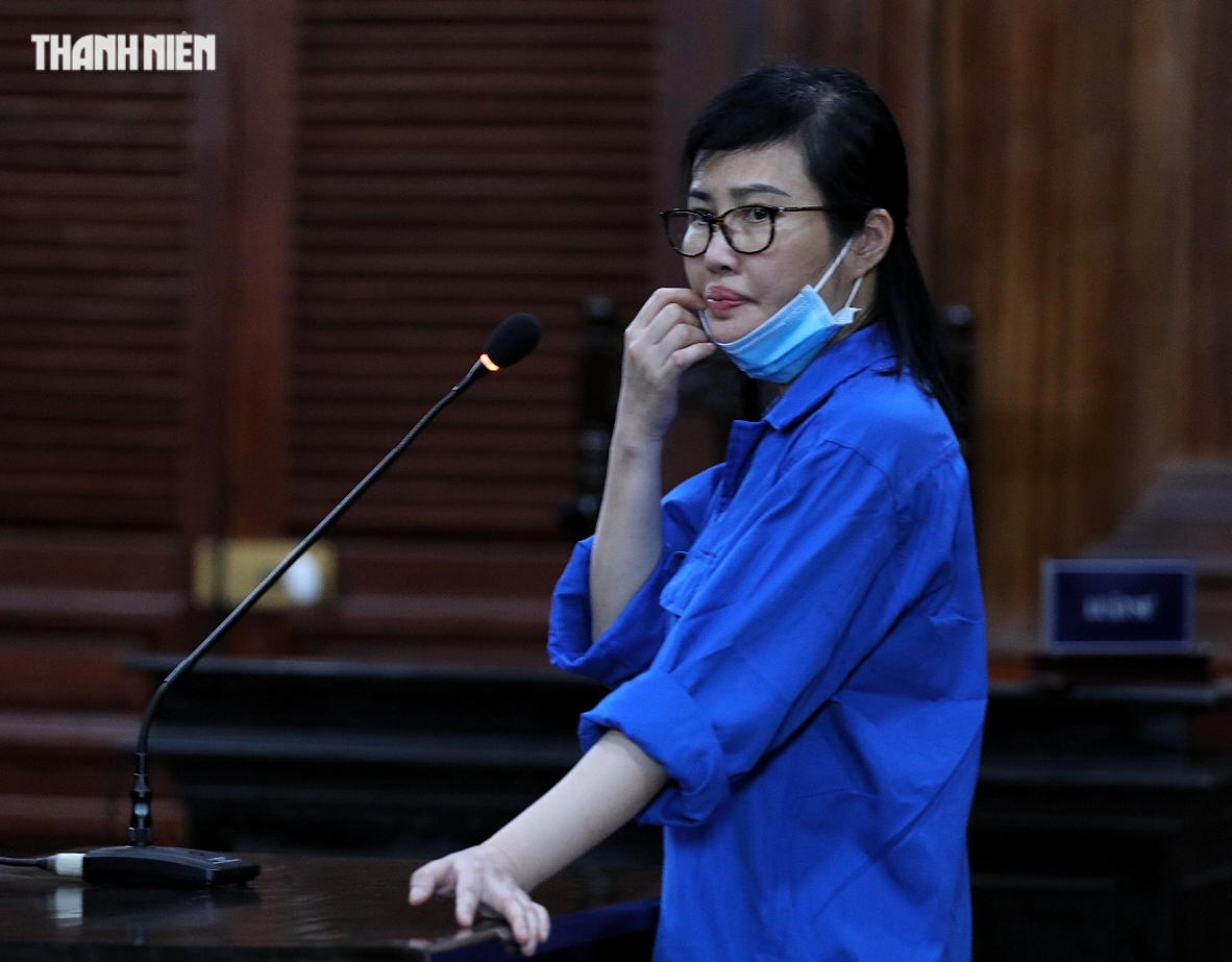Thông thầu tại Sở Y tế Cần Thơ: Hoàng Thị Thúy Nga tự thiết lập ‘quân xanh’ Thông thầu tại Sở Y tế Cần Thơ: Hoàng Thị Thúy Nga tự thiết lập ‘quân xanh’