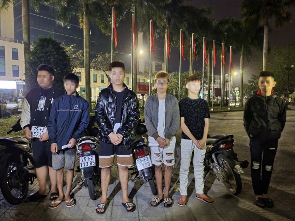 Thừa Thiên - Huế: Tạm giữ nhóm 