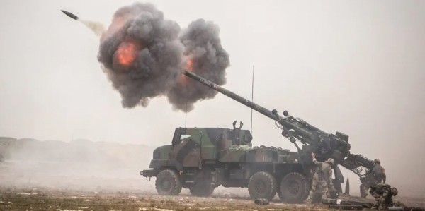 Tình thế khó khăn của phương Tây trong việc viện trợ vũ khí cho Ukraine