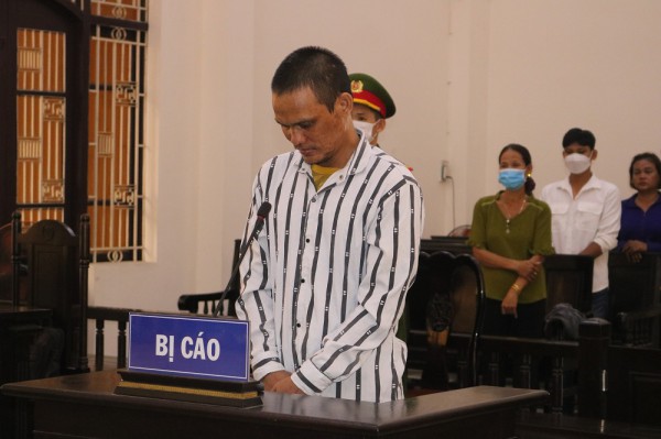 Trà Vinh: Lãnh 20 năm tù vì giết người thân Trà Vinh: Lãnh 20 năm tù vì giết người thân