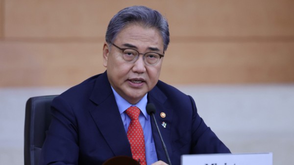 Triều Tiên duyệt binh trong đêm kỷ niệm ngày thành lập quân đội