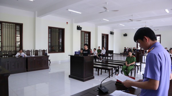 Tuyên án tử hình bị cáo giết 2 mẹ con người tình tại Bình Phước Tuyên án tử hình bị cáo giết 2 mẹ con người tình tại Bình Phước