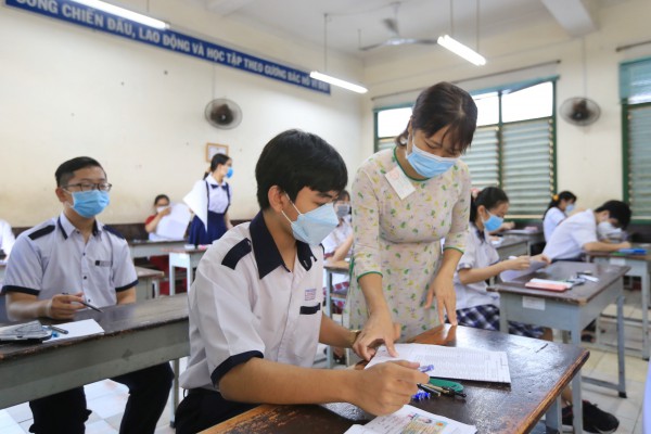 Tuyển sinh lớp 10: Nên thi hay xét tuyển? Tuyển sinh lớp 10: Nên thi hay xét tuyển?