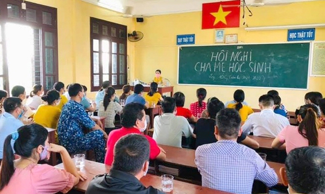 Bộ GD&ĐT: Vẫn còn tình trạng lạm thu quỹ phụ huynh học sinh - Ảnh 1.