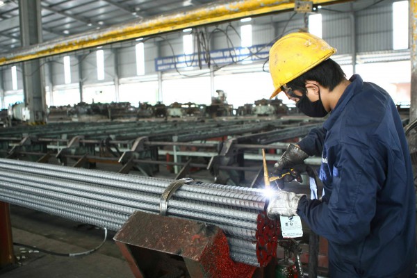Vật liệu xây dựng đua nhau Vật liệu xây dựng đua nhau