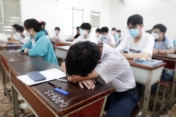 Vì sao học sinh không nên Vì sao học sinh không nên