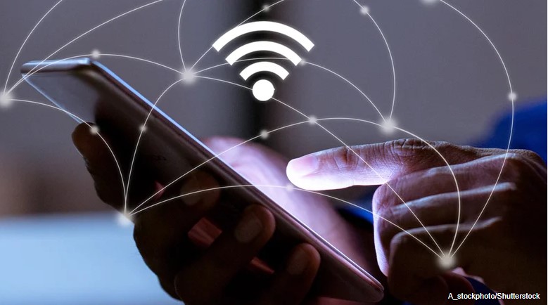 Vì sao nên mua bộ phát Wi-Fi nếu bạn thường xuyên đi du lịch?