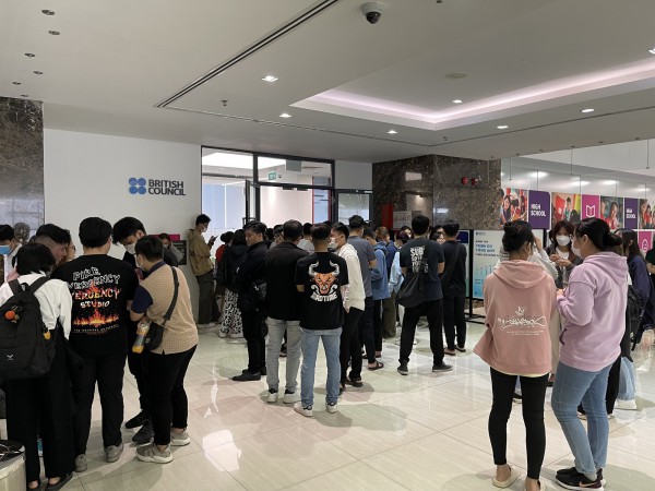 Vỡ kế hoạch du học, tốt nghiệp vì bị Hội đồng Anh cấp sai chứng chỉ