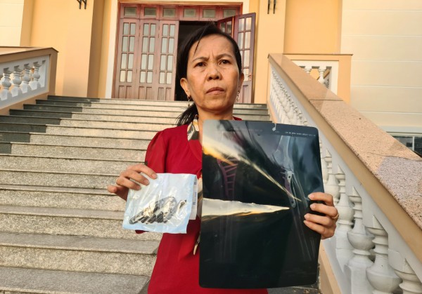 Vụ cô giáo Phan Thị Thắm kiện Trường THCS Đỗ Hữu Phương: Tuyên y án sơ thẩm Vụ cô giáo Phan Thị Thắm kiện Trường THCS Đỗ Hữu Phương: Tuyên y án sơ thẩm