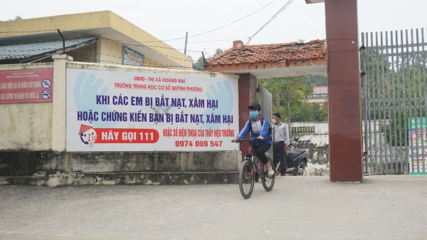 Vụ nữ sinh bị lột áo, đánh giữa đường: Do mâu thuẫn trên mạng xã hội