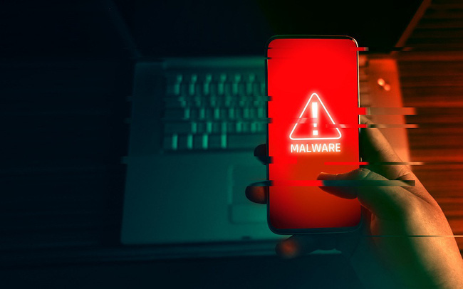 Xóa ngay các ứng dụng chứa mã độc có khả năng điều khiển và theo dõi điện thoại từ xa