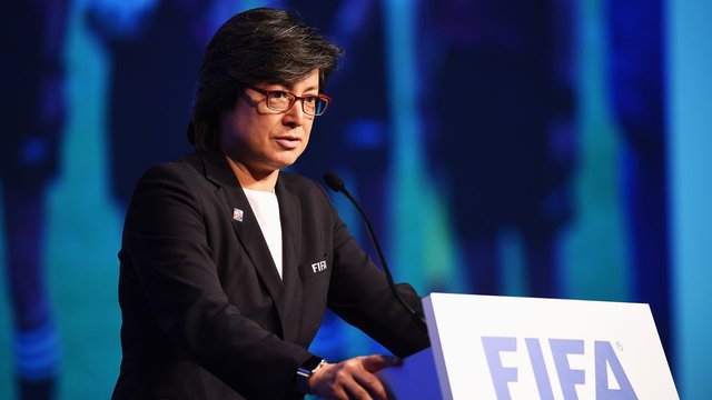 Tranh luận lớn về việc FIFA chọn siêu mẫu làm đại sứ World Cup bóng đá nữ 2023 - Ảnh 2.