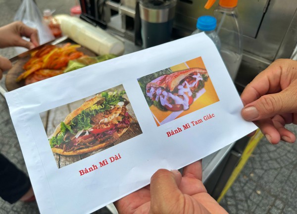 Bánh mì Thổ Nhĩ Kỳ… ‘rất Việt Nam’: Đủ các kiểu biến tấu hấp dẫn ở TP.HCM