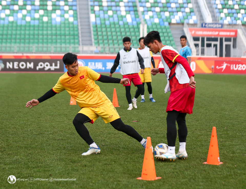 ĐT U20 Việt Nam tập hồi phục, tích cực chuẩn bị cho trận kế tiếp gặp U20 Iran ĐT U20 Việt Nam tập hồi phục, tích cực chuẩn bị cho trận kế tiếp gặp U20 Iran