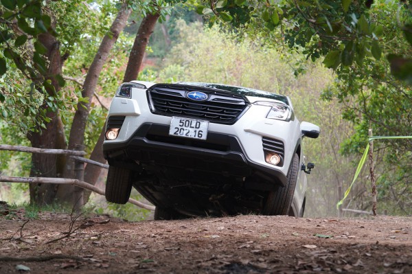 Hơn 400 km cầm lái Subaru Forester: Crossover cỡ trung 