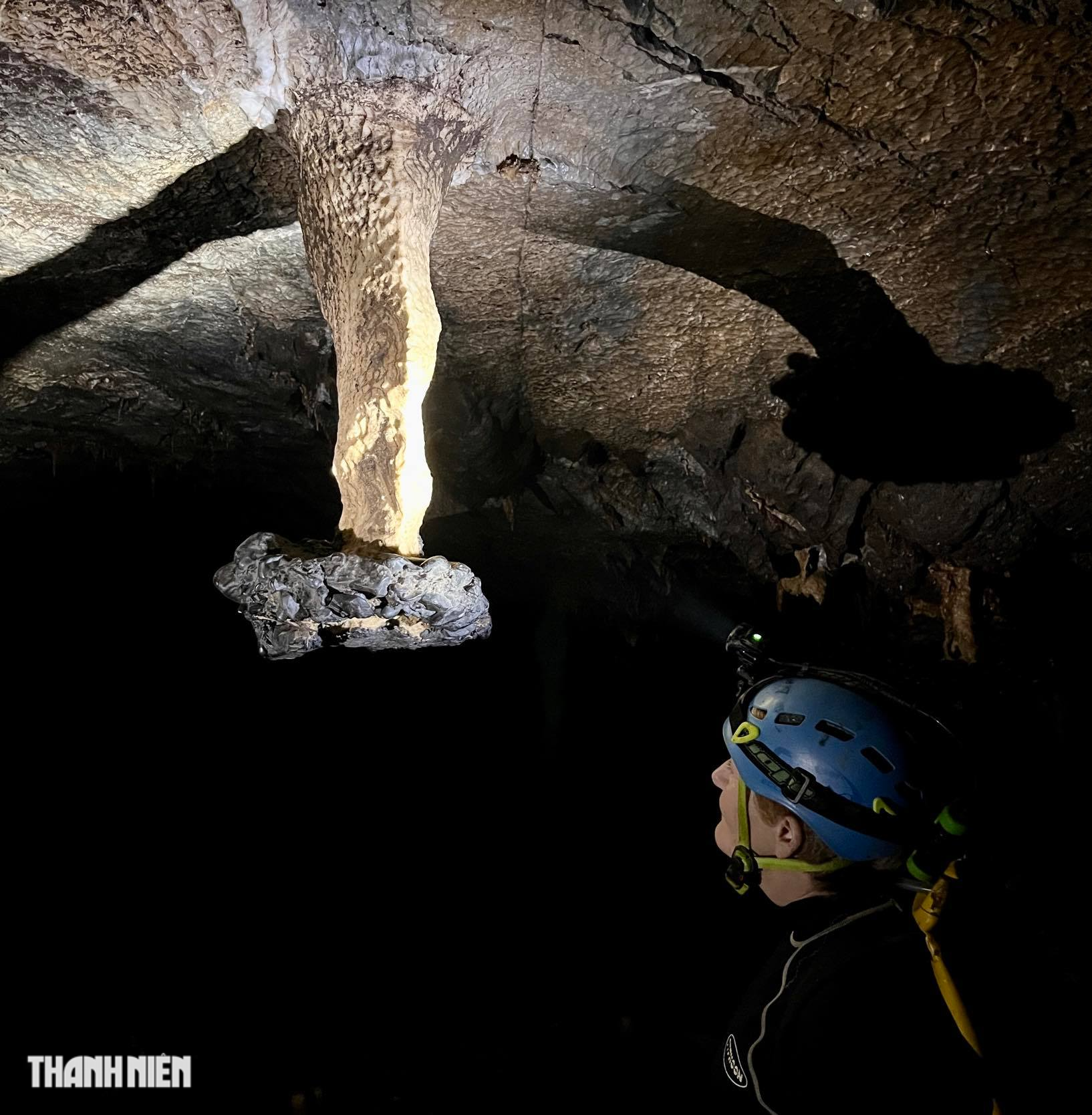 Quảng Bình phát hiện thêm hệ thống 5 hang động còn nguyên sơ dài 3 km