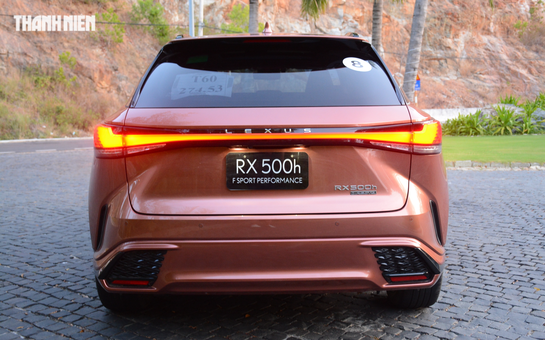 Cận cảnh Lexus RX 2023 bản 