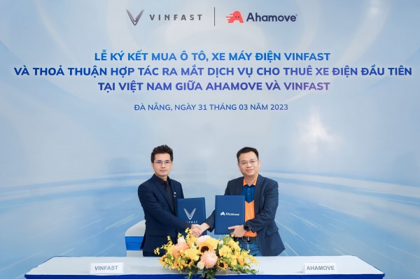 Ahamove mua 200 xe máy VinFast làm dịch vụ cho thuê xe điện đầu tiên tại VN Ahamove mua 200 xe máy VinFast làm dịch vụ cho thuê xe điện đầu tiên tại VN