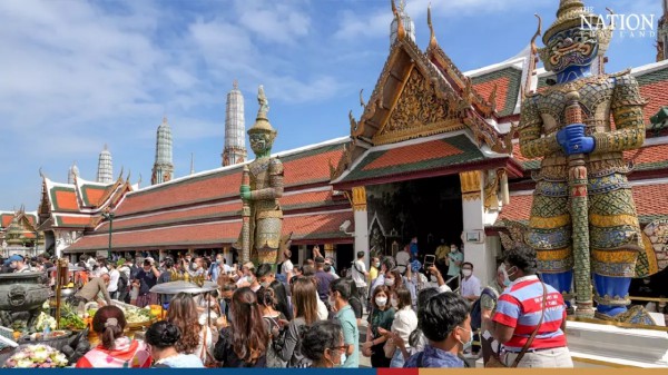 Du lịch Thái Lan điêu đứng vì hướng dẫn viên Trung Quốc Du lịch Thái Lan điêu đứng vì hướng dẫn viên Trung Quốc