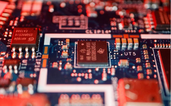 Trung Quốc chậm chân trong cuộc đua ChatGPT vì thiếu chip Trung Quốc chậm chân trong cuộc đua ChatGPT vì thiếu chip