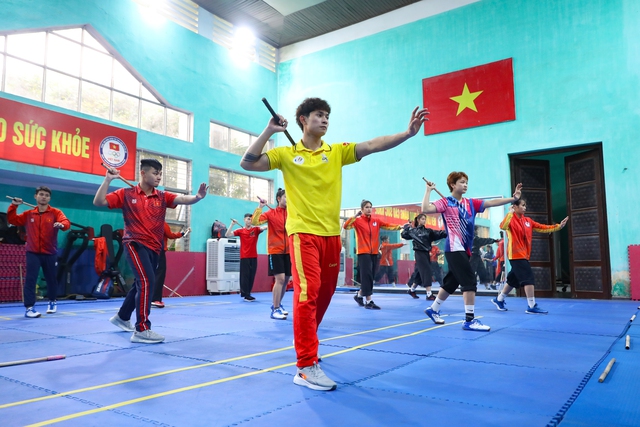 Tuyển Võ gậy (Arnis) Việt Nam: Tập 4 ca một ngày, tăng tốc hướng tới SEA Games 32 - Ảnh 1.