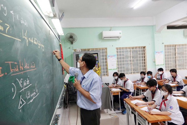 Cách ôn thi lớp 10 phù hợp với lịch mới Cách ôn thi lớp 10 phù hợp với lịch mới