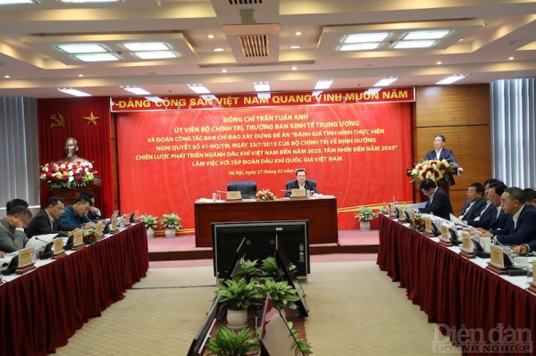 Cần chiến lược mới phát triển ngành dầu khí