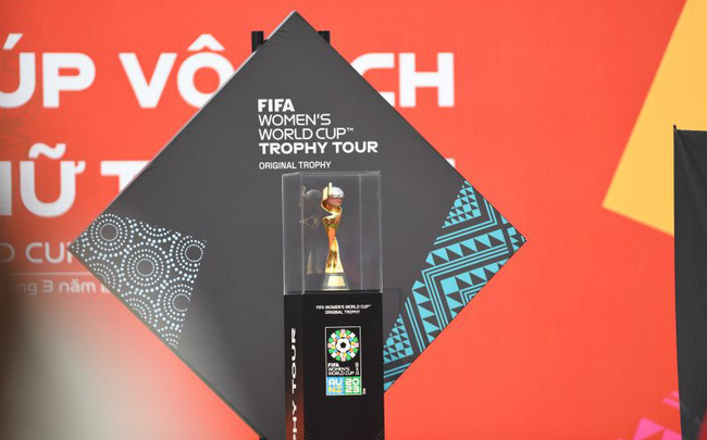 Cúp Vô địch giải bóng đá Nữ thế giới đã đến Việt Nam Cúp Vô địch giải bóng đá Nữ thế giới đã đến Việt Nam