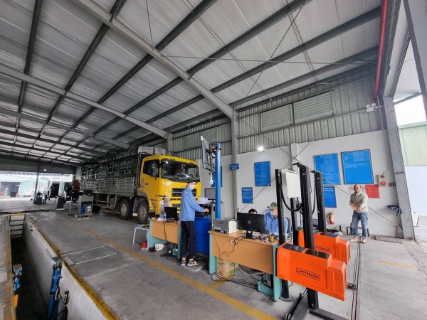 Đà Nẵng: Trung tâm đăng kiểm hoạt động bình thường dù thiếu đăng kiểm viên Đà Nẵng: Trung tâm đăng kiểm hoạt động bình thường dù thiếu đăng kiểm viên