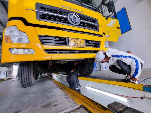 Đà Nẵng: Trung tâm đăng kiểm hoạt động bình thường dù thiếu đăng kiểm viên Đà Nẵng: Trung tâm đăng kiểm hoạt động bình thường dù thiếu đăng kiểm viên