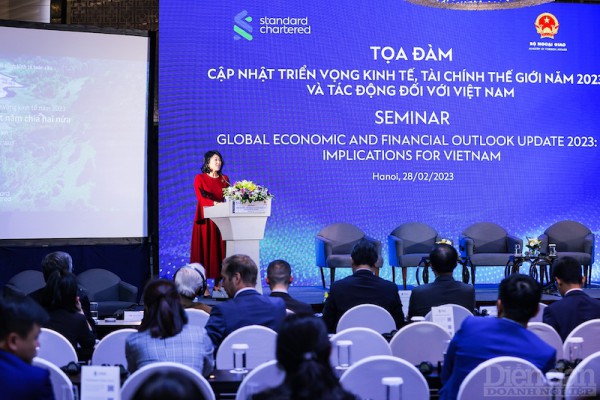 Kinh tế 2023: Ánh sáng nơi cuối đường hầm
